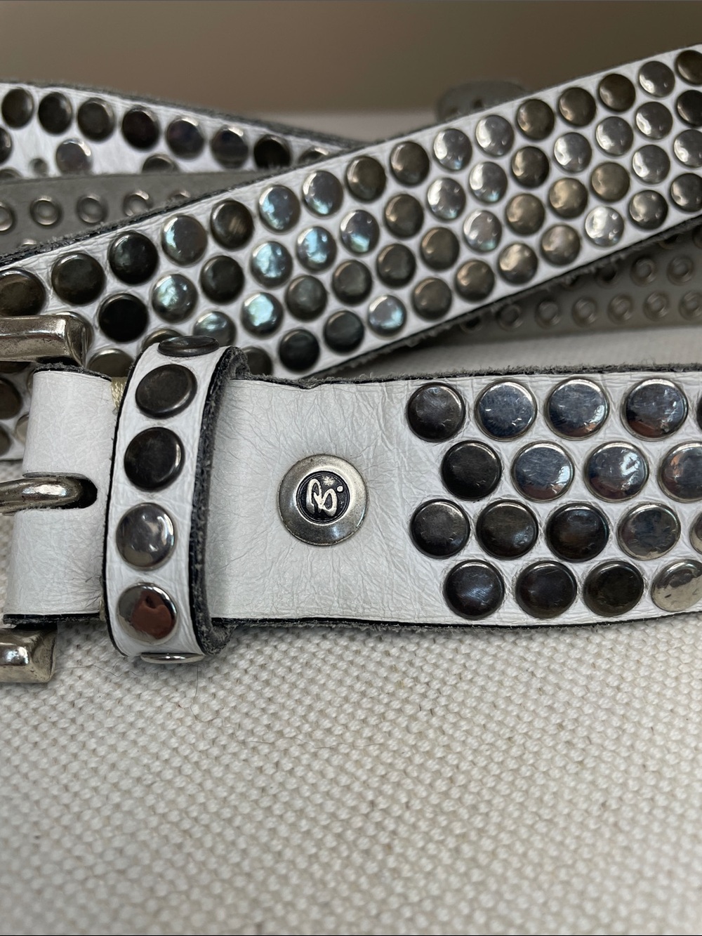 B. Belt, Zoe Belt Genuine Leather White and Silver - Picture 3 of 5